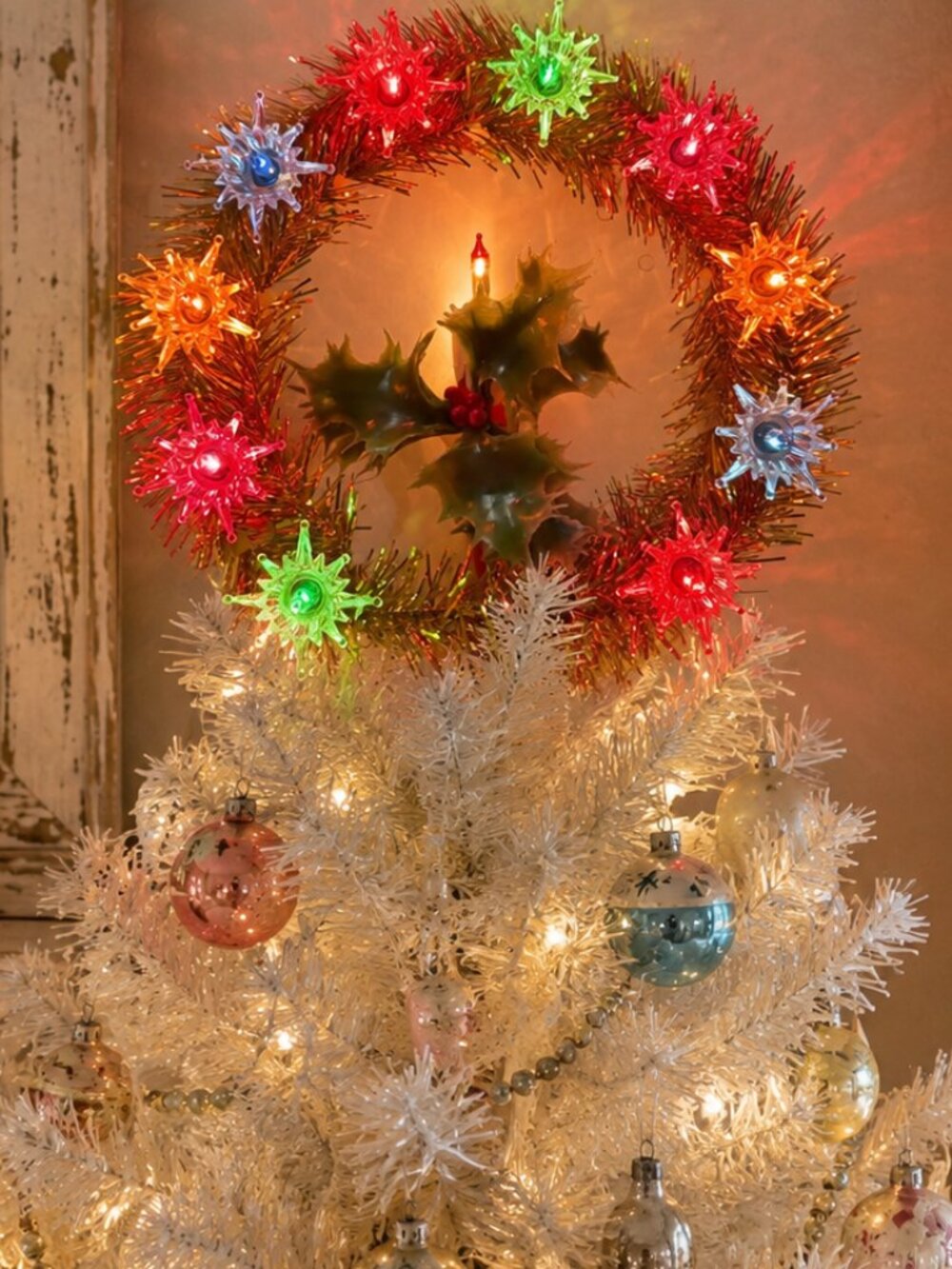 Vintage Holiday Time 11 Light Christmas Tree Topper 8” Tinsel Wreath Multicolor